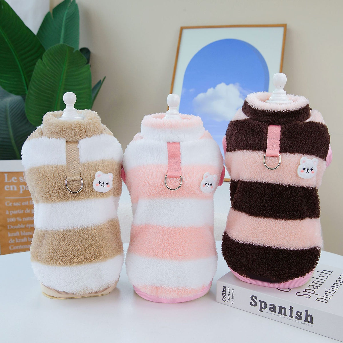 High neckline on the PAWABY cat fleece jumper