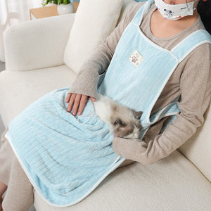 Cat carrier apron suitable for small cats and kittens.